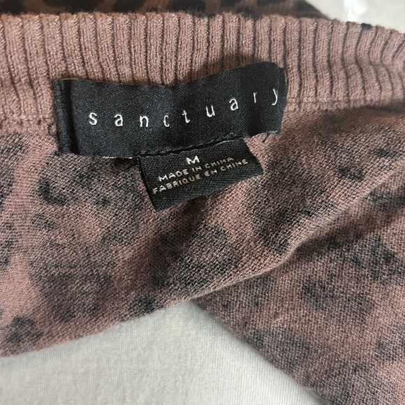 Sanctuary Animal Print V-Neck Sweater - Picture 4 of 4
